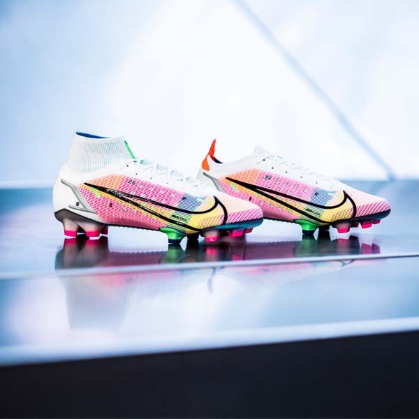 Closer Look At The Nike Mercurial 'Dragonfly' - SoccerBible