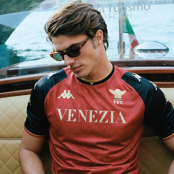 Kappa Venezia FC 21/22 Fourth Jersey - Maroon Black/Gold