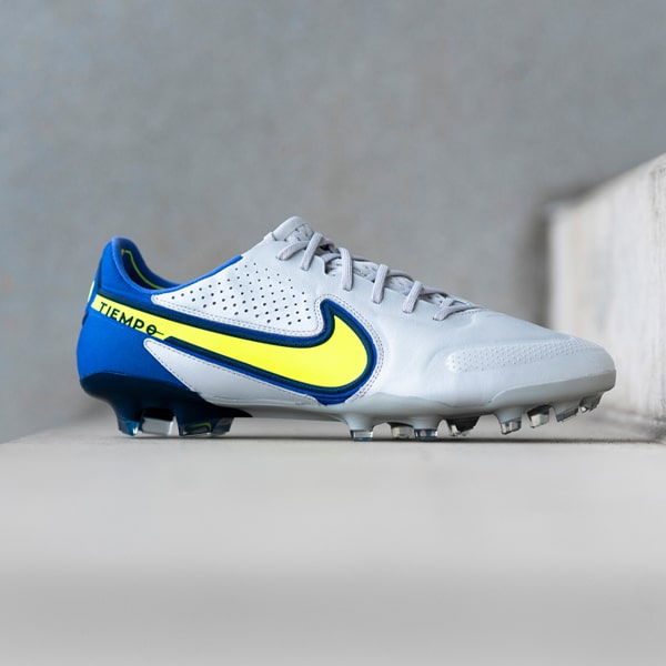 nike tiempo 9 football boots