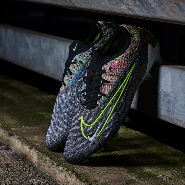 Nike Drop The Phantom GX 'Link' - SoccerBible