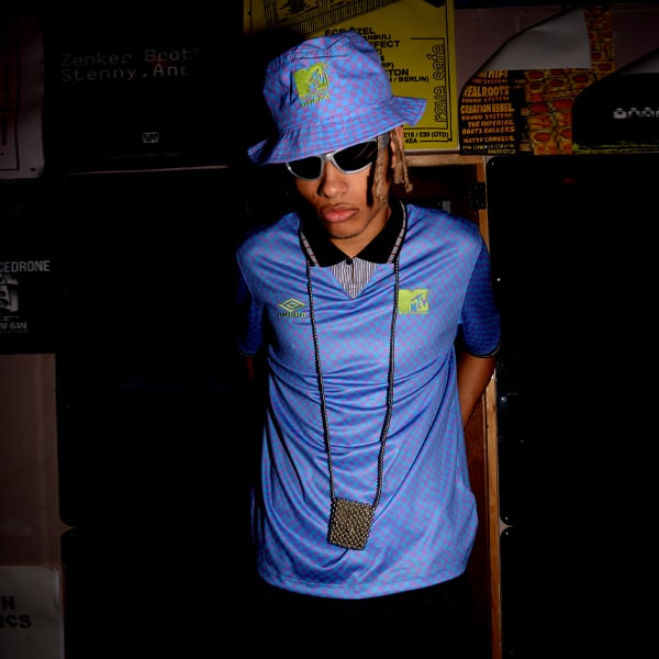 ミュージシャン toe 25th Anniv. Model bal x umbro SS Umbro SX boot. 2004 - YouTube